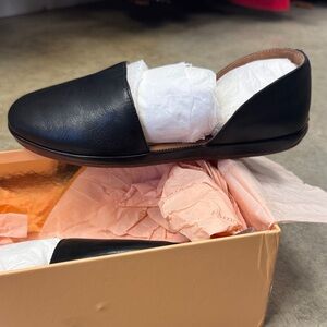 Black Leather Women's Flats